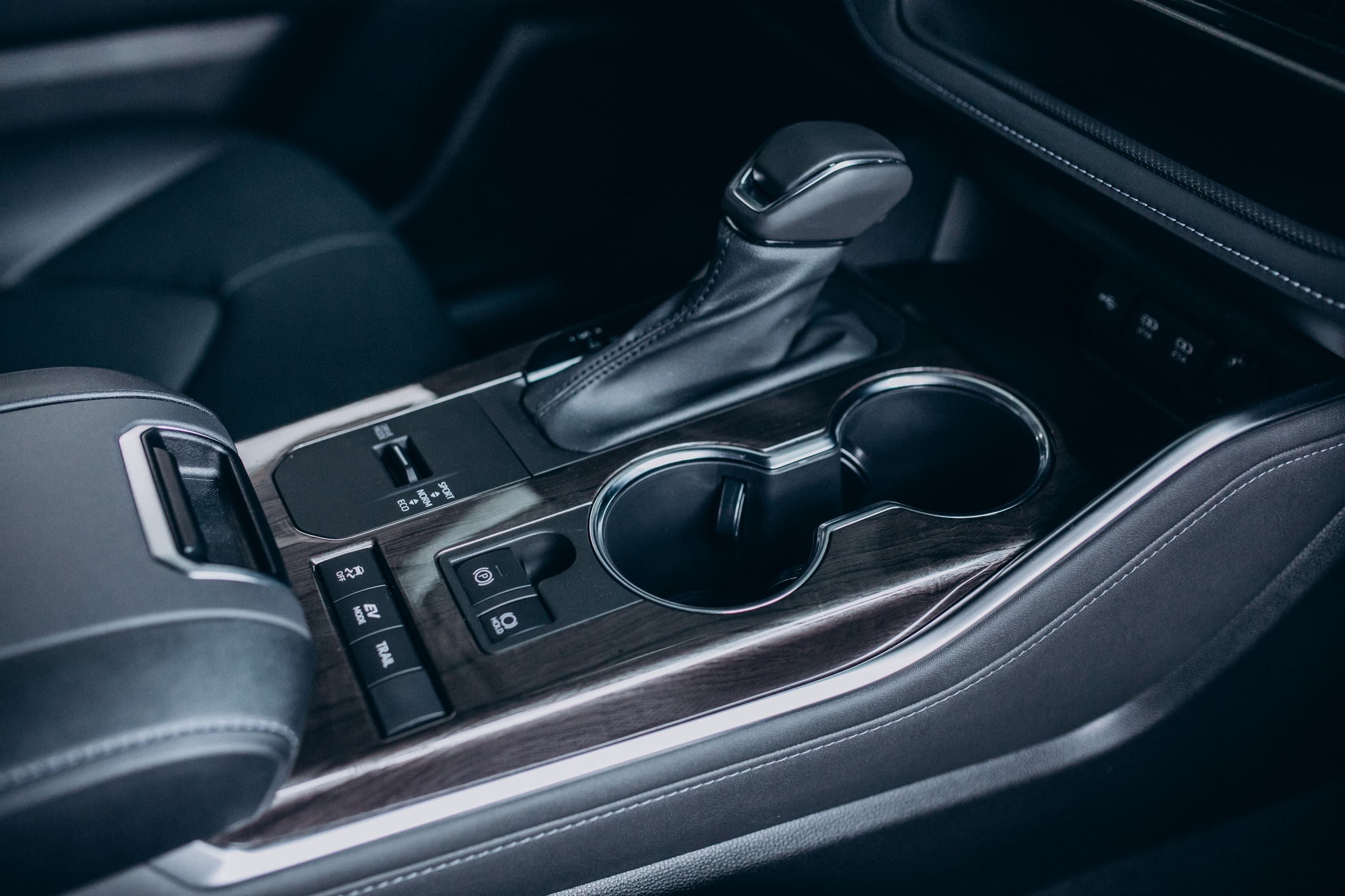 Vehicle details and documents reviewed clearly